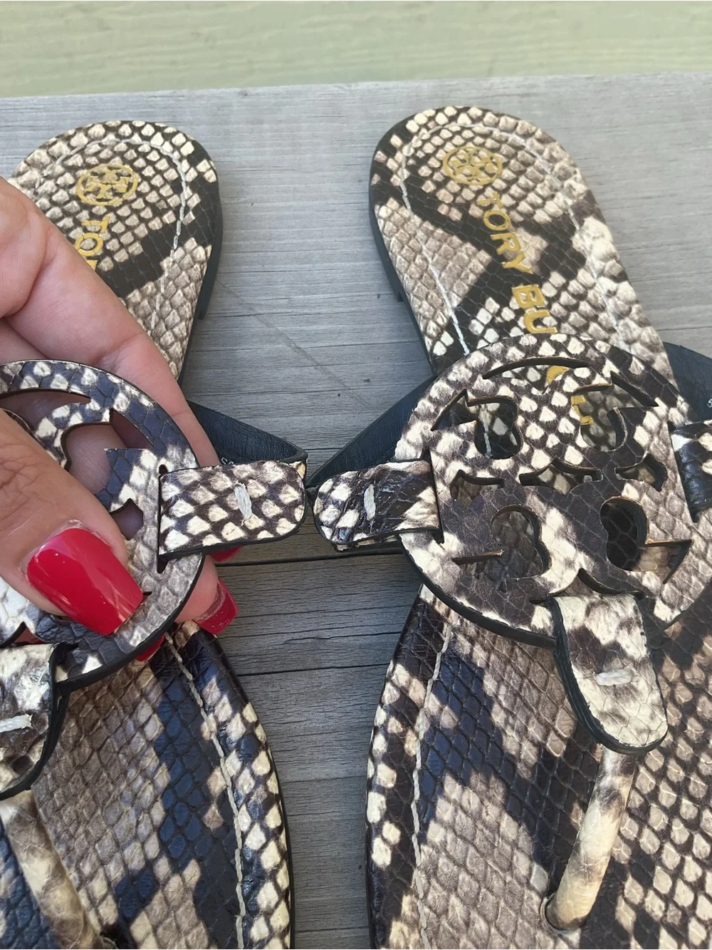 Tory Burch Snake-Print Leather Thong Sandals - Beige & Black